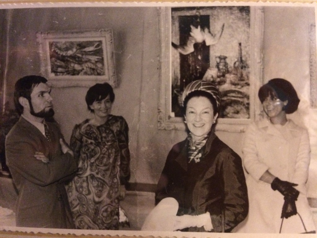 Vernissage expo 1968 ou 1969 Galerie Noircaude à Carnac
en présence de Mme Mesmer